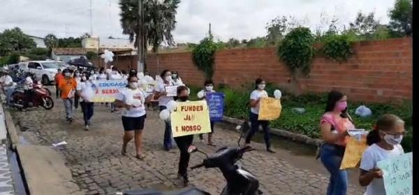 Profissionais da educação de Barão de Grajaú realizam 