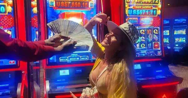 Lívia Andrade ganha mais de R$ 40 mil em cassino(Imagem:Reprodução)