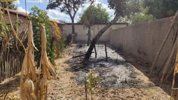 Idoso é esfaqueado 9 vezes após fazer queimada em terreno no PI e vizinho é preso como suspeito(Imagem:Reprodução)