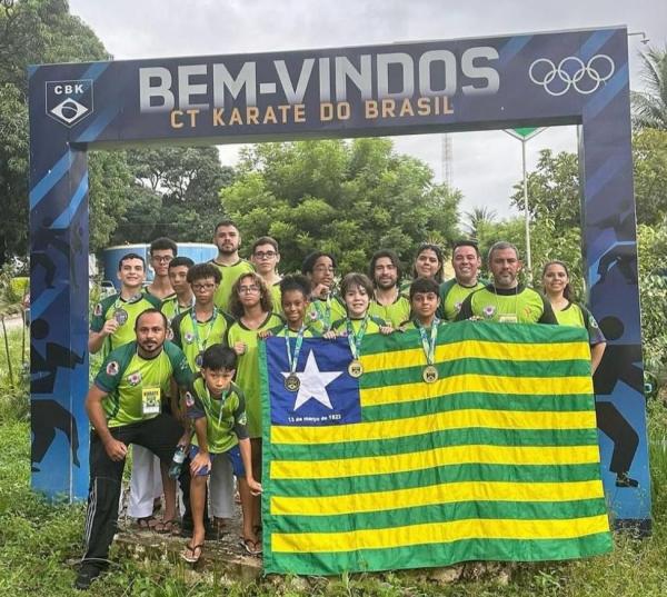 Os atletas do estado conquistaram três medalhas de ouro e sete de bronze, na modalidade Kumite, no Campeonato Brasileiro de Karatê.(Imagem:Divulgação)