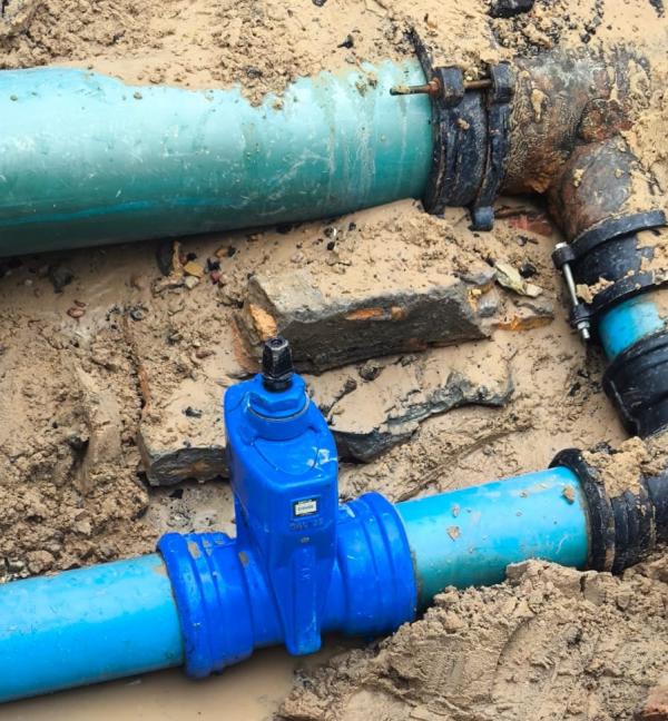 Águas do Piauí conclui obras de parada programada e inicia retorno gradativo do abastecimento em Floriano.(Imagem:Ascom)