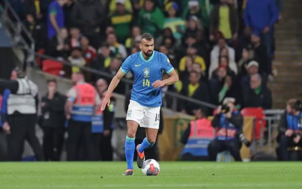 Fabrício Bruno em ação pelo Brasil contra a Inglaterra.(Imagem:Rafael Ribeiro / CBF)