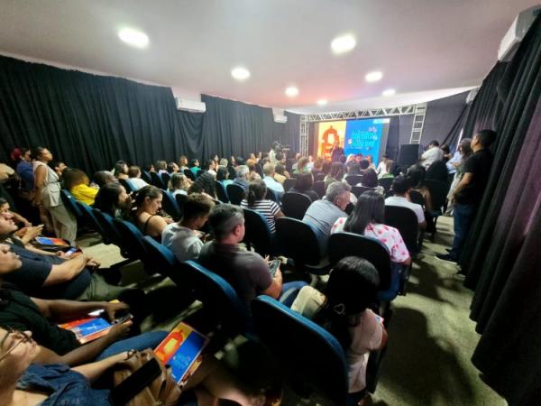 Prefeitura de Floriano em parceria com Associa&ccedil;&atilde;o Brincantes lan&ccedil;a projetos educacionais voltados &agrave; rede municipal de ensino.(Imagem:Secom)