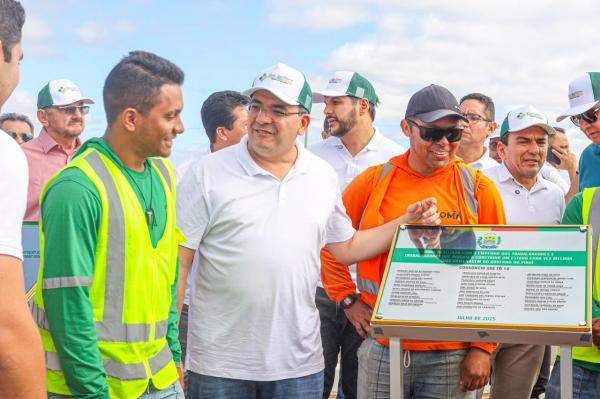 Rafael Fonteles inaugura mais de R$ 11 milhões em obras em diversas áreas de Paulistana(Imagem:Louany Naira)
