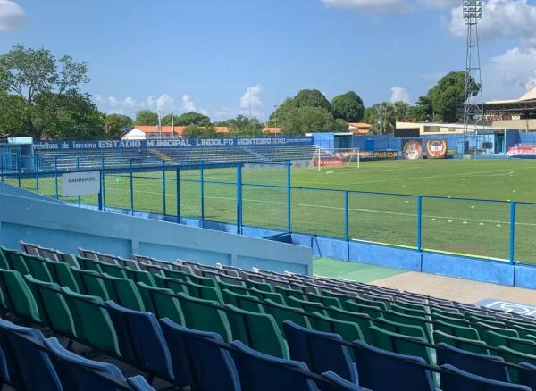 Estádio Lindolfo Monteiro(Imagem:Julio Costa)