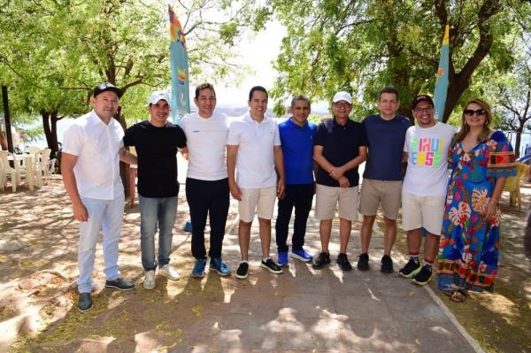 O secretário de Turismo, Daniel Oliveira, acompanhou de perto uma visita técnic.a e vivência pelas belezas naturais da Barragem do Jenipapo, em São João do Piauí(Imagem:Júnior Lopes)