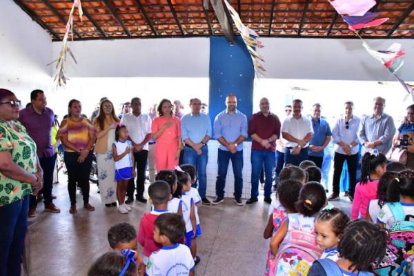 126 anos: Floriano abre aniversário com entrega de laboratório de informática reestruturado.(Imagem:Secom)