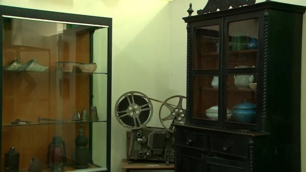 Família mantém museu particular há 55 anos em Picos.(Imagem:TV Clube)