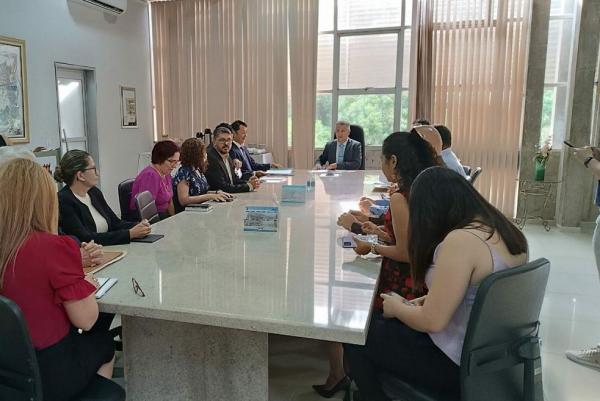 Reitoria da UESPI reuniu os representantes das duas partes.(Imagem:Divulgação)