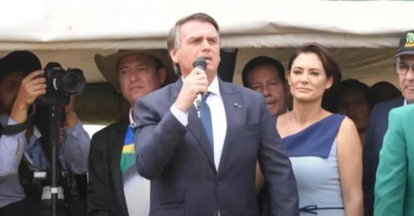 Presidente Jair Bolsonaro e a primeira-dama Michelle Bolsonaro(Imagem:Reprodução)