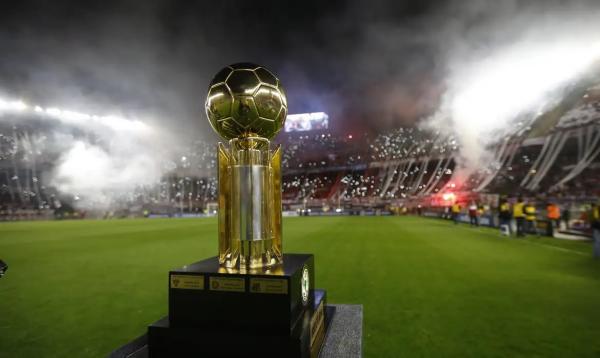 Flamengo enfrenta Lan&uacute;s por trof&eacute;u da competi&ccedil;&atilde;o.(Imagem:DIVULGA&Ccedil;&Atilde;O/CONMEBOL/DIREITOS RESERVADOS)