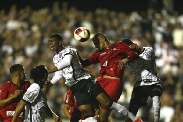 A vitória mantém o Corinthians na briga pelo 11º título da competição. Na terceira fase, os paulistas terão pela frente o Resende-RJ, que mais cedo eliminou o Fortaleza-CE após emp(Imagem:Reprodução)