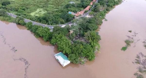 Encontro dos rios Parnaíba e Poti, em Teresina.(Imagem:Reprodução/TV Clube)