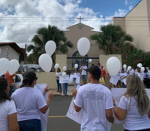 Após um ano do crime, familiares e amigos de adolescentes achados mortos em Teresina prestam homenagem e pedem justiça.(Imagem:Reprodução)