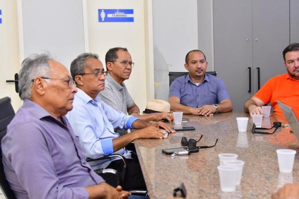 Câmara Municipal discute minuta de projeto de lei para fortalecer empresas de Floriano.(Imagem:CMF)