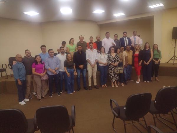 Prefeitura de Floriano empossa novos membros do Conselho Municipal de Habitação.(Imagem:Reprodução/Instagram)