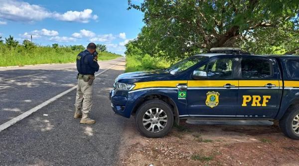 Acidente entre duas vans na noite de véspera de Natal deixa duas pessoas em estado grave na BR 343 no PI.(Imagem:Polícia Rodoviária Federal)