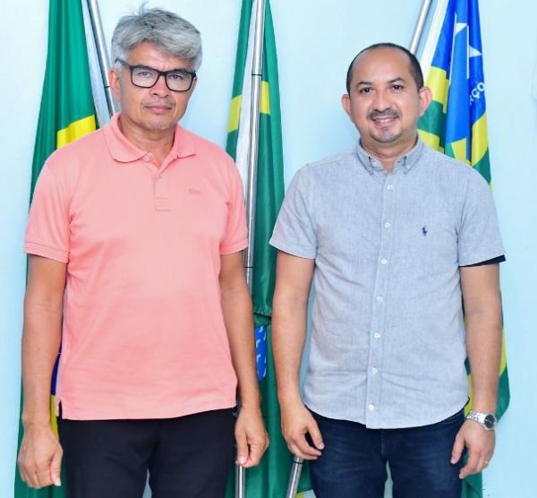 Profº Carmo Alberto e Marcony Alisson(Imagem:Reprodução/Instagram)