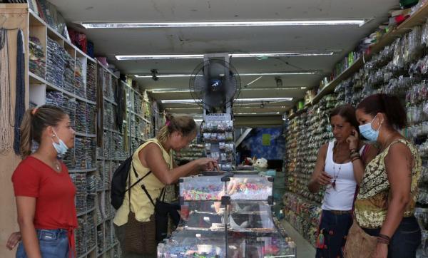 Desde o início da pandemia foram 690.754 mortes por covid-19.(Imagem:Tânia Rêgo/Agência Brasil)