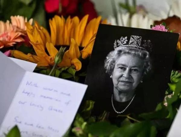 Rainha Elizabeth II é sepultada no castelo de Windsor(Imagem:Reprodução)