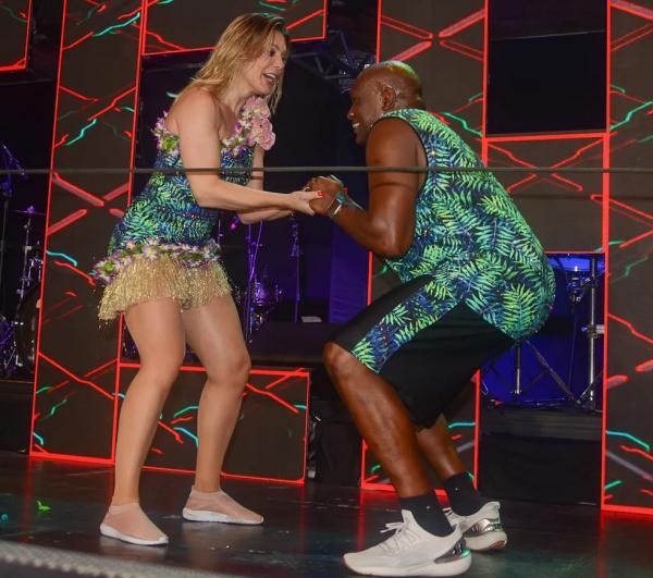 Sheila Mello e Jacaré na Dança da Cordinha.(Imagem:Agnews)