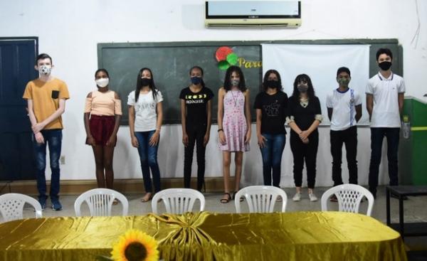 Alunos da Rede Municipal de Ensino de Floriano são premiados na OBMEP.(Imagem:Secom)