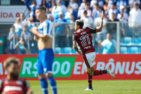 Com três vitórias consecutivas, o Flamengo chegou aos 30 pontos. É temporariamente o sexto colocado no Brasileirão. Na quarta-feira, no Maracanã, recebe o Athletico-PR pelo jogo de(Imagem:Reprodução)