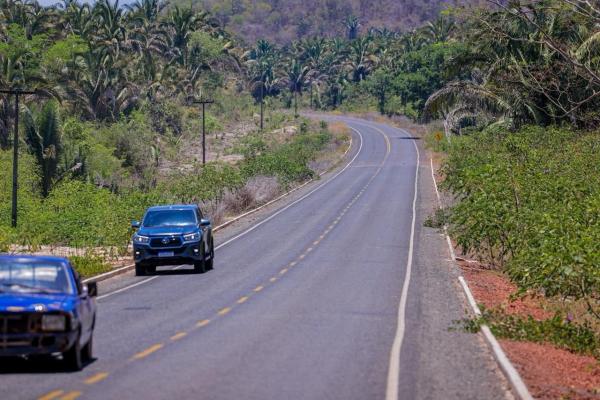 Estrada que liga Altos a Jos&eacute; de Freitas.(Imagem:Gabriel Paulino)