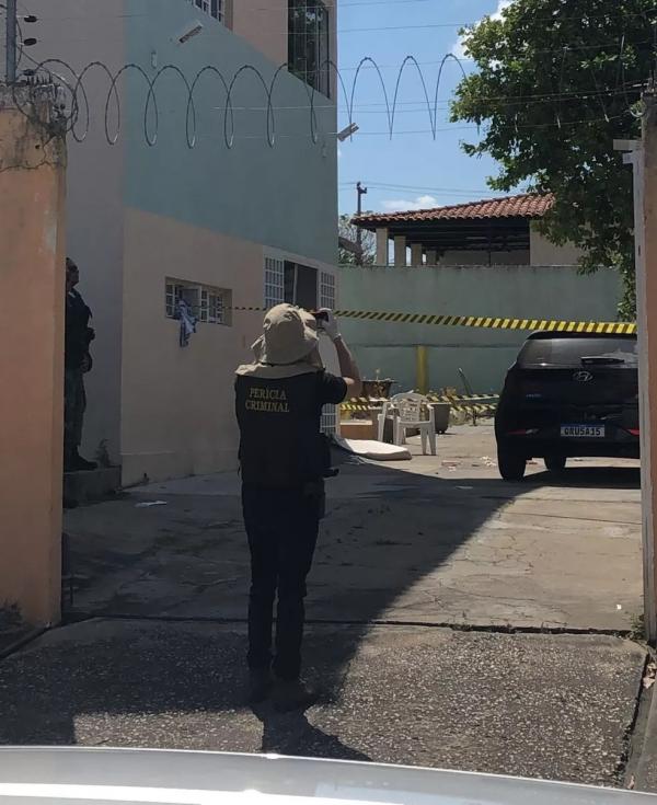 Discussão em família deixa duas pessoas baleadas na cabeça e homem ferido na perna na Zona Sul de Teresina.(Imagem:Ravi Marques/TV Clube)