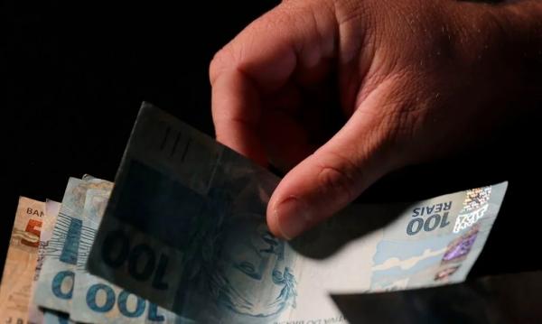 A vítima foi encaminhada à delegacia para o registro da ocorrência e cancelamento dos cartões e aplicativos do banco.(Imagem:Divulgação)
