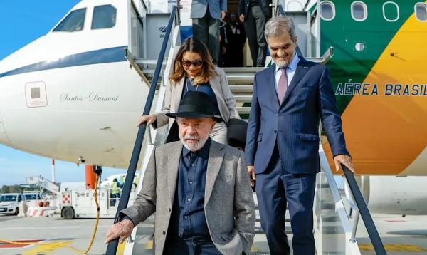 Presidente da República, Luiz Inácio Lula da Silva, durante chegada a Roma. Aeroporto Internacional de Roma.(Imagem:Ricardo Stuckert/PR)