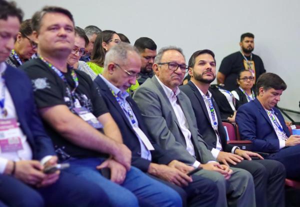 Estudantes da rede pública do Piauí levam soluções tecnológicas para feira NEON 2025(Imagem:Letícia Santos)