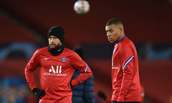 Neymar e Mbappé do Paris Saint-Germain(Imagem:Reprodução)