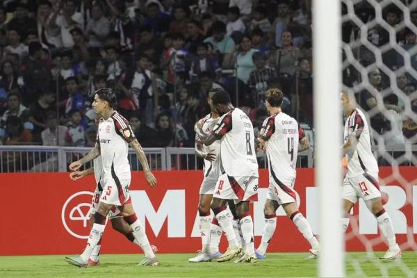 Central Córdoba x Flamengo gol Arrascaeta.(Imagem:Eduardo RAPETTI / AFP)