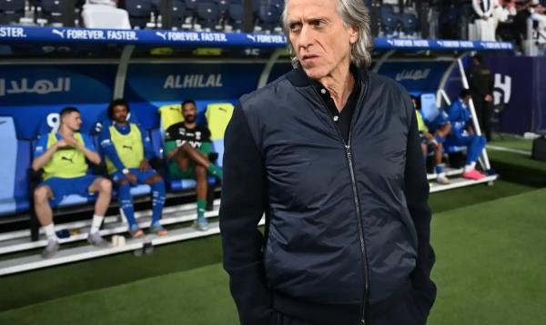 Jorge Jesus é cotado para assumir a seleção brasileira(Imagem:REUTERS/STRINGER/DIREITOS RESERVADOS)