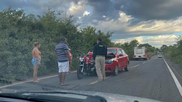 Acidente na PI-404 na entrada de Pedro II no Piauí.(Imagem:Roberto Araújo/TV Clube)