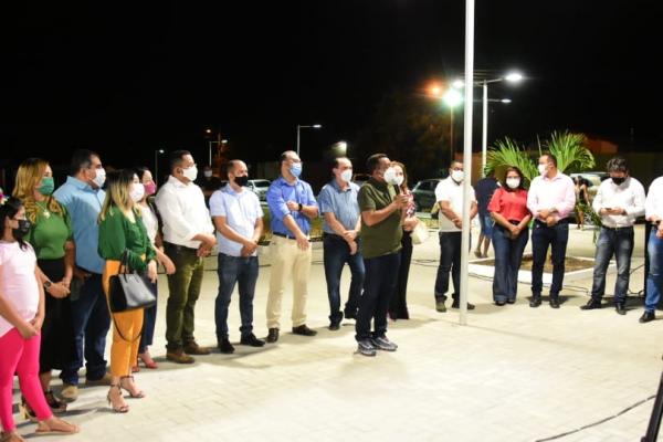 Joel Rodrigues entrega Academia de Saúde do Zé Pereira nos 124 anos de Floriano (Imagem:SECOM)