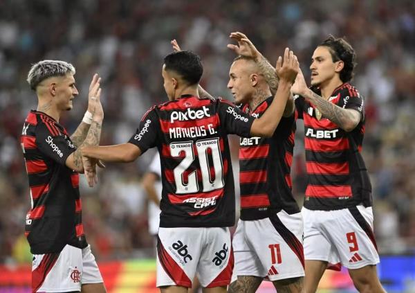 Varela, Matheus Gonçalves, Cebolinha e Pedro em Flamengo x Botafogo-PB.(Imagem:André Durão)
