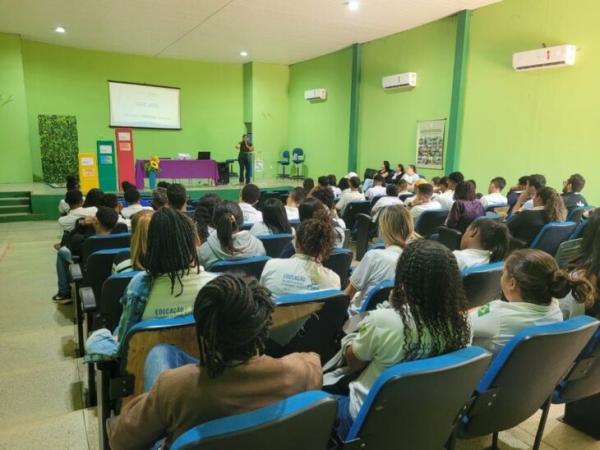 Escolas intensificam preparação dos estudantes para o Saeb.(Imagem:Divulgação)