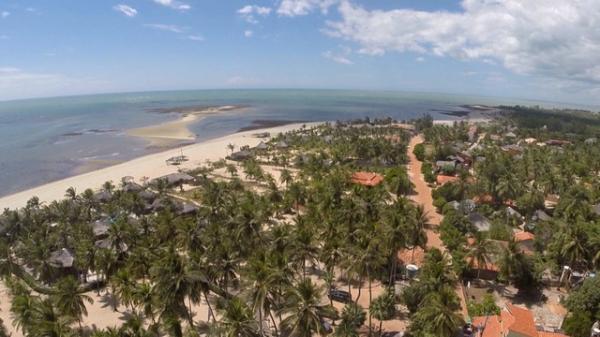 O turismo tem aumentado nas praias do litoral piauiense, mesmo em meio à pandemia.(Imagem:Reprodução/TV Clube)