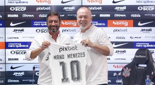 Mano Menezes foi apresentado como novo técnico do Corinthians(Imagem:Twitter/Corinthians)