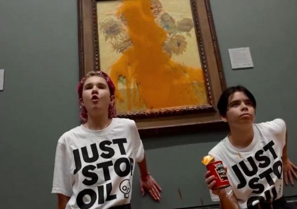 Ativistas jogam sopa de tomate em obra de Van Gogh(Imagem:Reprodução)