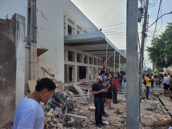  Restaurante explode em Teresina.(Imagem:Reinaldo Junior )