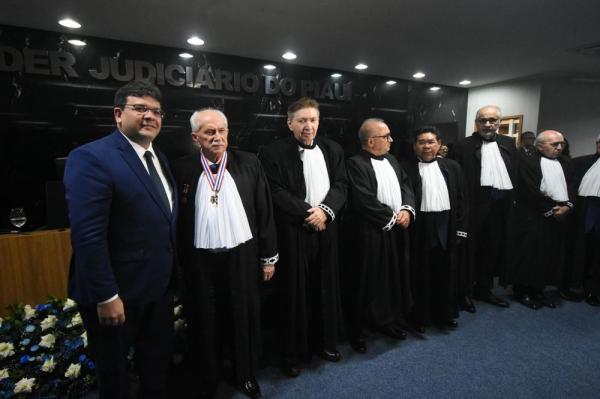 O desembargador Antônio Nolleto tem 37 anos de magistratura e nos últimos 21 anos presidiu a 1ª Vara do Tribunal do Júri em Teresina.(Imagem:Divulgação)