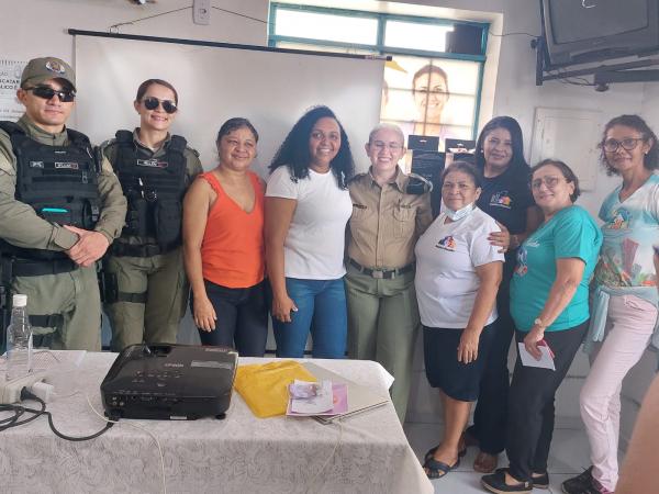  Patrulha Maria da Penha realiza palestra sobre violência doméstica em Floriano(Imagem:Divulgação/PM)