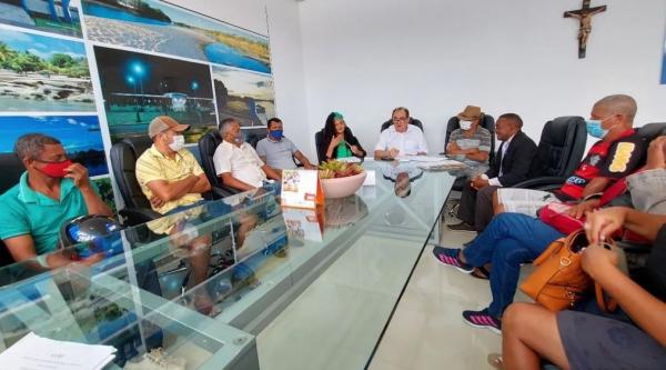 Integrantes da Associação dos Vaqueiros se reúne com prefeito de Floriano.(Imagem:Secom)