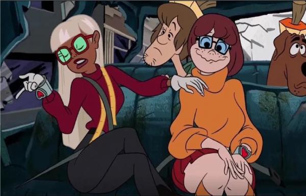 Velma se apaixona por mulher em novo filme de 