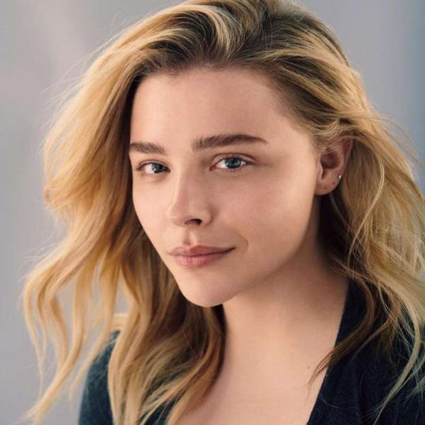 Chloe Moretz vai estrelar sci-fi do roteirista do novo Batman(Imagem:Reprodução)