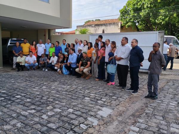 Prefeito Antônio Reis e vereador Joab Curvina anunciam pré-candidatura à Prefeitura de Floriano(Imagem:FlorianoNews)