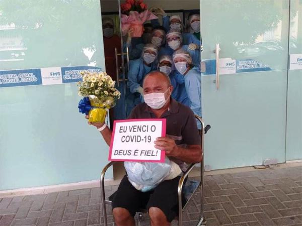 Idoso de 62 anos vence a Covid-19 e tem alta médica em Teresina(Imagem:Reprodução)
